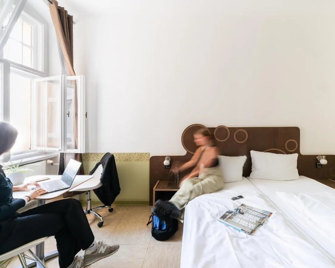 Three Little Pigs Hostel - Your Berlin Castle Tyskland